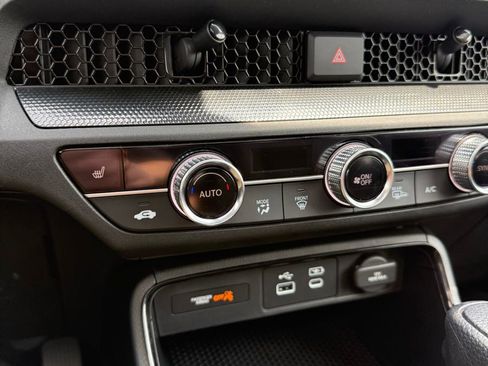 Used 2025 Honda CR-V EX image 18