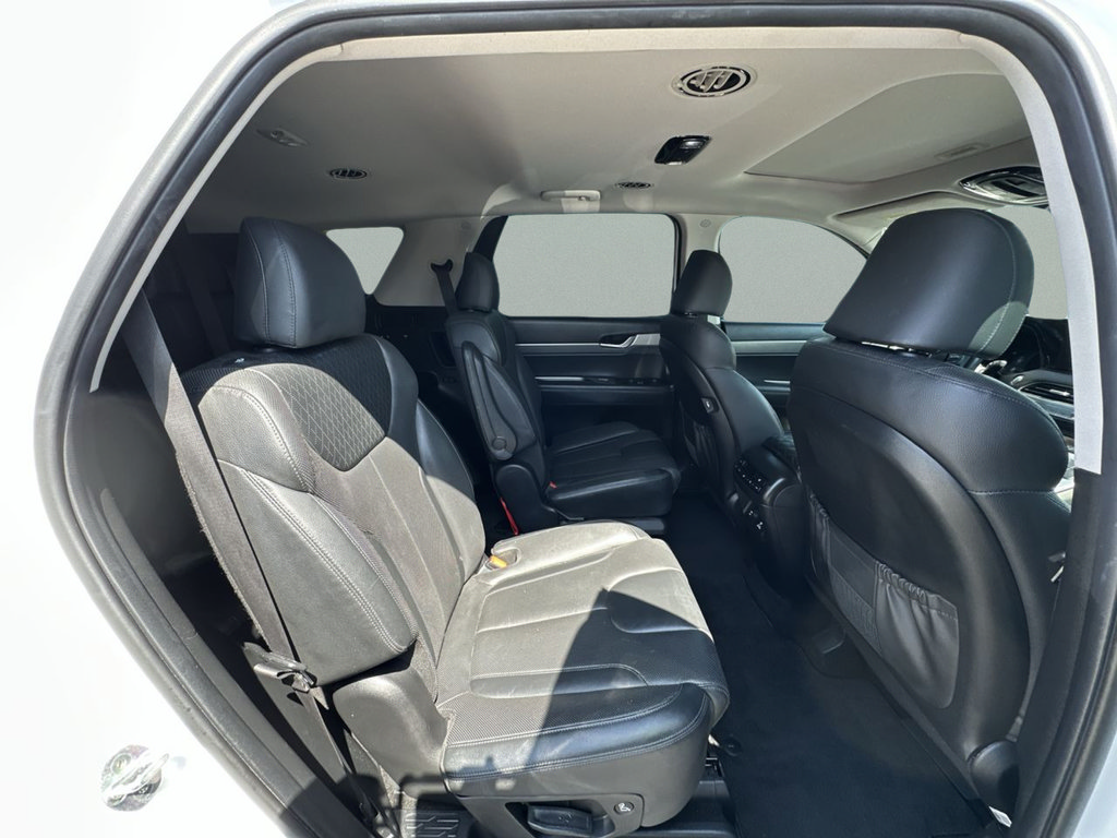 Used 2022 Hyundai Palisade SEL w/ Premium Package FWD image 34