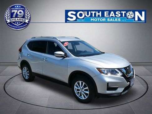 Used 2019 Nissan Rogue SV AWD/4WD image 2