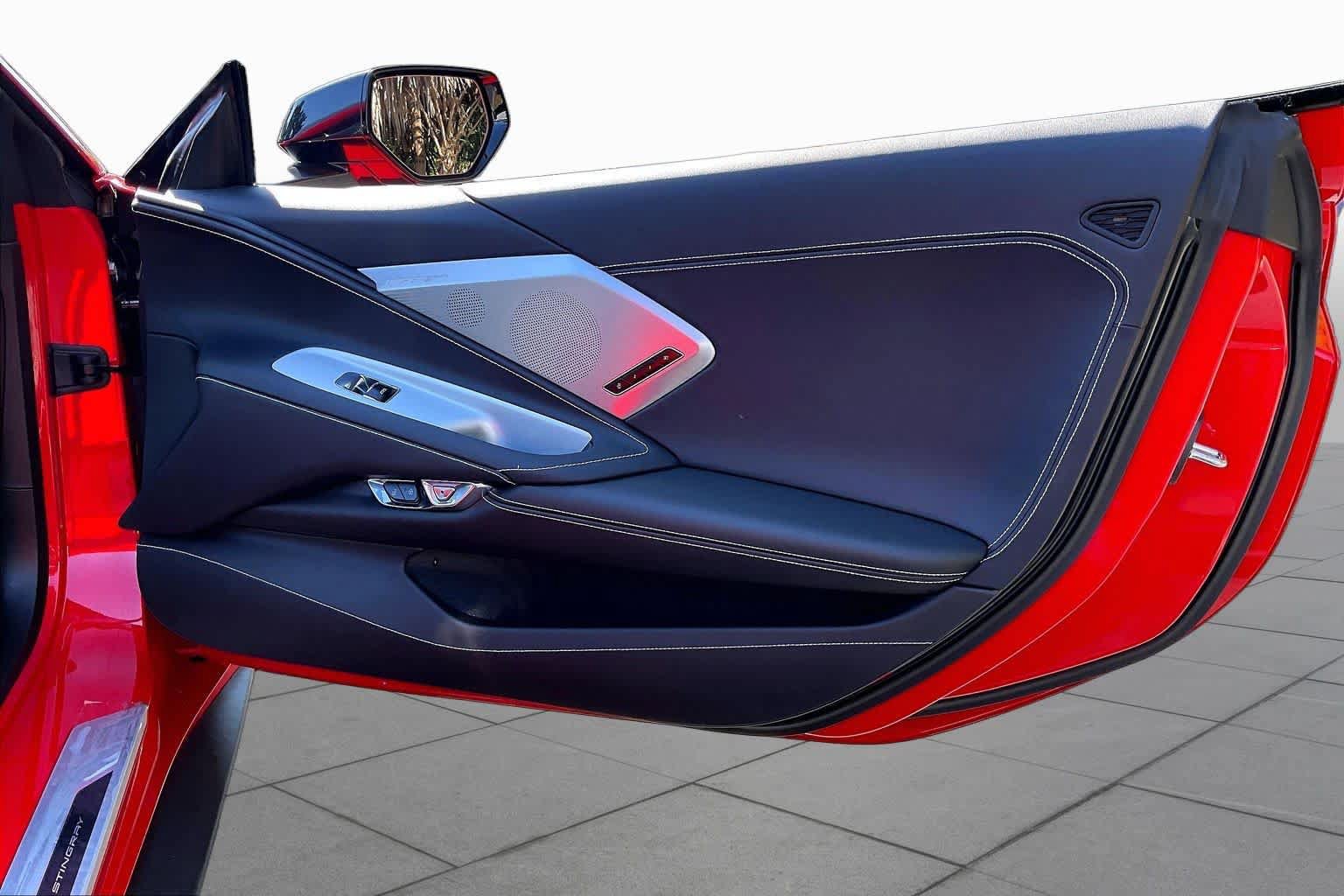 Used 2022 Chevrolet Corvette Stingray Preferred Conv w/ Z51 Performance Package RWD image 24