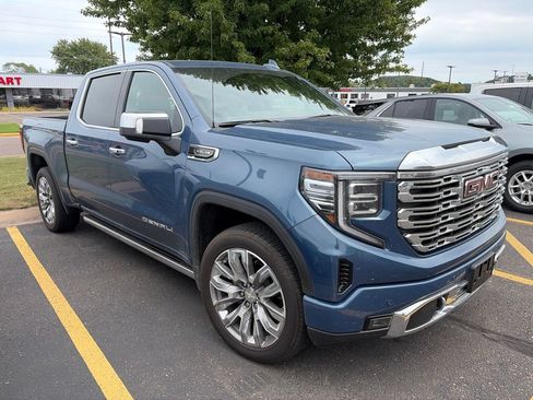 Certified 2025 GMC Sierra 1500 Denali w/ Denali Reserve Package AWD/4WD image 3