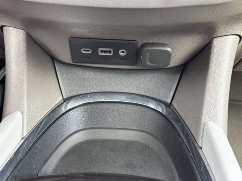 Used 2025 Chevrolet Malibu LT FWD image 19