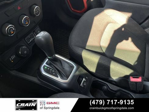Used 2018 Jeep Renegade Sport w/ Power & Air Group AWD/4WD image 20