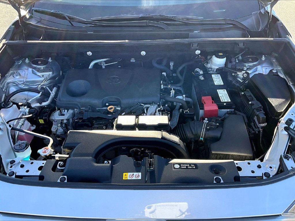 Used 2019 Toyota RAV4 LE w/ Carpet Mat Package AWD/4WD image 29