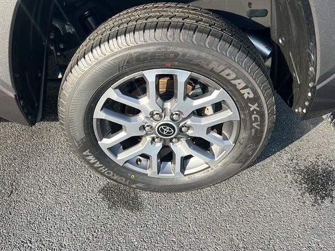 Used 2023 Toyota Tundra 1794 Edition image 40