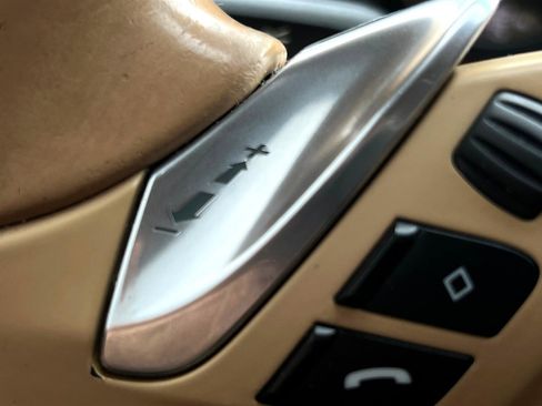 Used 2014 Porsche Panamera S image 40