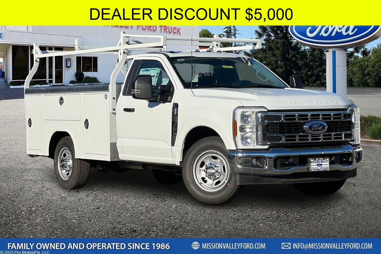 New 2025 Ford F350 XL w/ XL Chrome Package RWD image 1