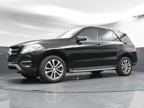 Used 2016 Mercedes-Benz GLE 350 w/ Premium Package image 24