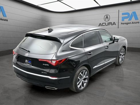 Used 2024 Acura MDX SH-AWD w/ Technology Package image 35
