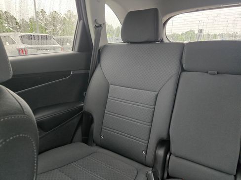 Used 2020 Kia Sorento LX w/ LX I4 Convenience Package AWD/4WD image 12