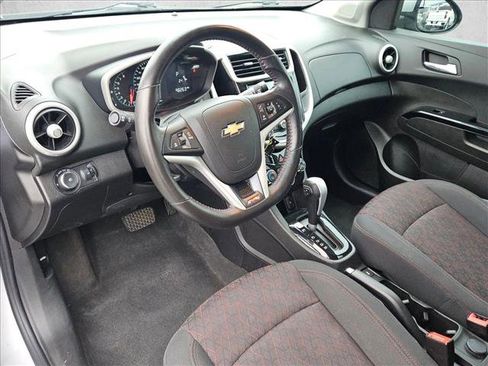 Used 2017 Chevrolet Sonic LT w/ Convenience Package image 10