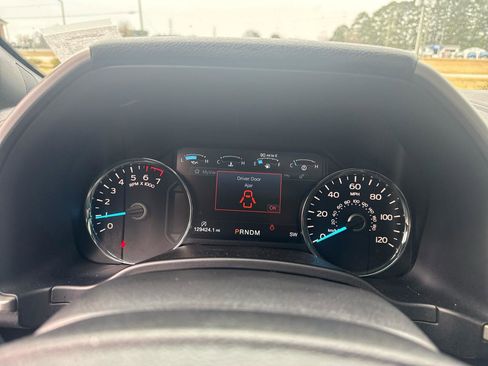 Used 2018 Ford F150 Lariat image 17