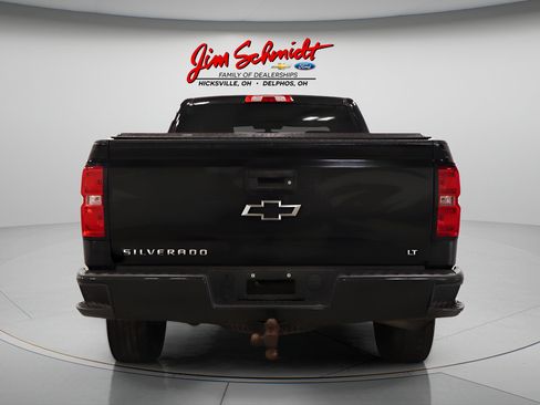 Used 2017 Chevrolet Silverado 1500 LT w/ LPO, Black Pack AWD/4WD image 4