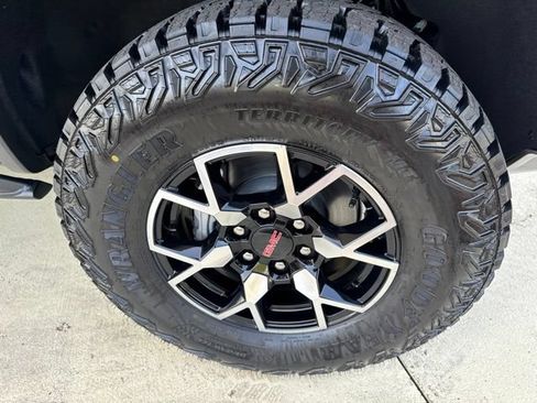 New 2026 GMC Canyon AT4X AWD/4WD image 39