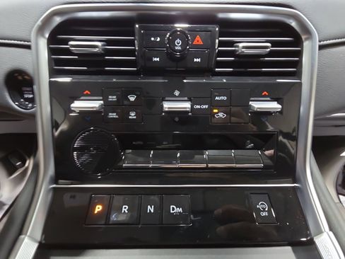 New 2025 Nissan Armada SV image 12