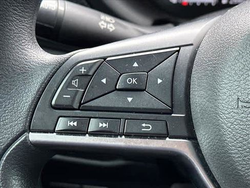 Used 2024 Nissan Kicks SV w/ Exterior Package FWD image 17