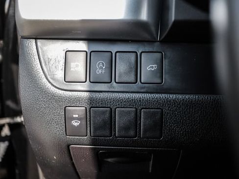 Used 2019 Toyota Highlander XLE AWD/4WD image 50