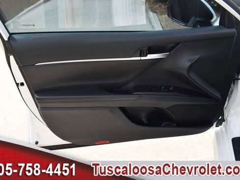 Used 2023 Toyota Camry LE FWD image 16