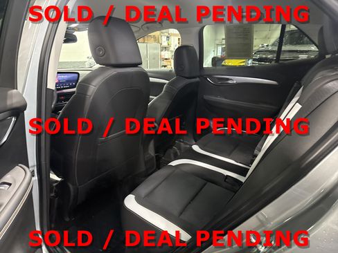 Used 2025 Buick Envision Sport Touring AWD/4WD image 8