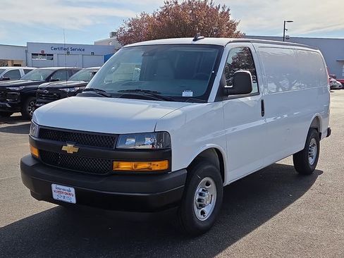 New 2025 Chevrolet Express 2500 Work Van w/ Driver Convenience Package image 1
