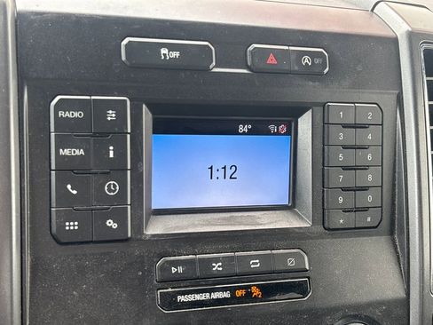 Used 2018 Ford F150 XLT image 12