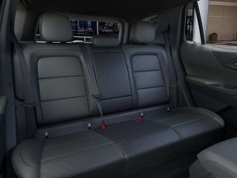 New 2026 Chevrolet Equinox LT image 17