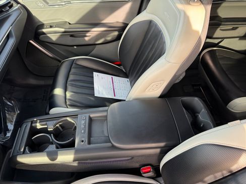 Used 2024 Kia EV9 GT-Line image 14