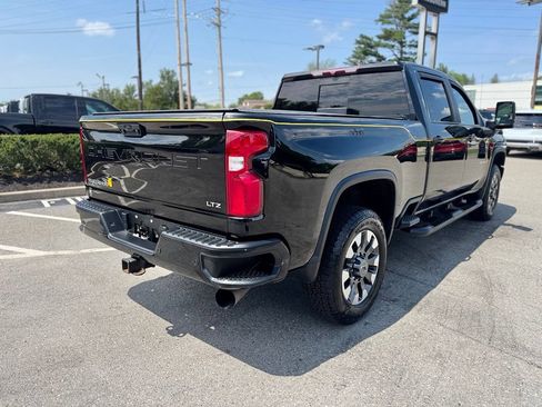 Used 2022 Chevrolet Silverado 2500 LTZ w/ Carhartt Edition AWD/4WD image 6