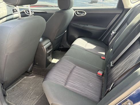 Used 2019 Nissan Sentra SV image 6