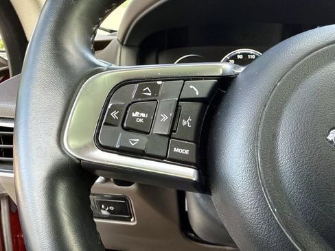 Used 2018 Jaguar F-PACE Prestige AWD/4WD image 32