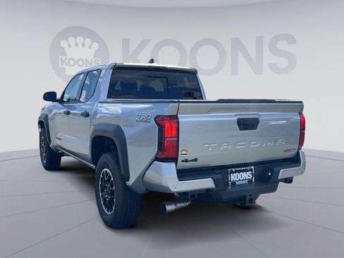 New 2025 Toyota Tacoma TRD Off-Road image 4