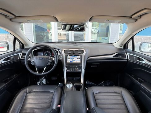Used 2018 Ford Fusion SE w/ Equipment Group 602A FWD image 22