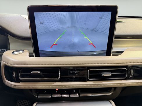 Used 2021 Lincoln Aviator 2WD image 18
