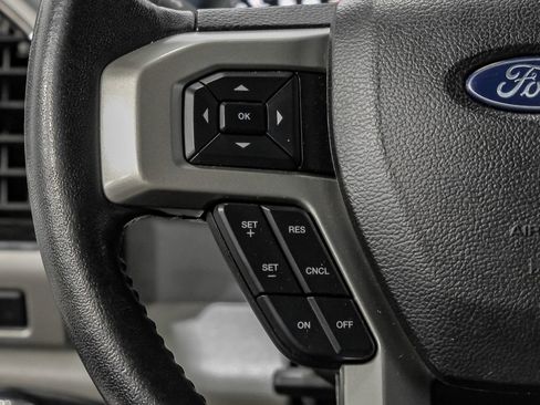 Used 2018 Ford F150 Lariat image 16