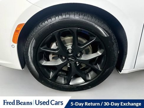 Certified 2024 Chrysler Pacifica Touring-L w/ S Appearance Package FWD image 38