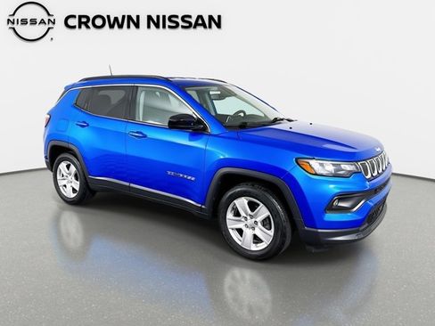 Used 2022 Jeep Compass Latitude image 4