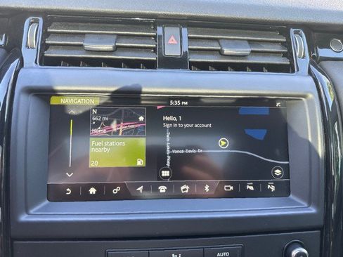 Used 2019 Land Rover Discovery SE AWD/4WD image 29