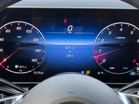 Certified 2025 Mercedes-Benz GLC 300 4MATIC image 30