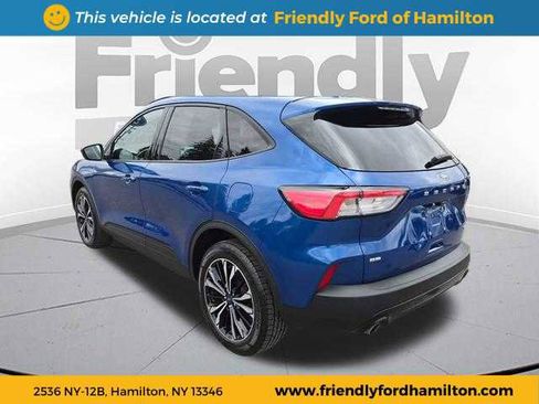 Used 2022 Ford Escape SE w/ SE Sport Appearance Package image 15