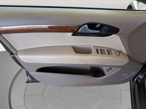 Used 2013 Audi Q7 3.0T Premium Plus w/ Premium Plus Pkg image 12