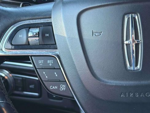 Used 2021 Lincoln Navigator L Reserve RWD image 11