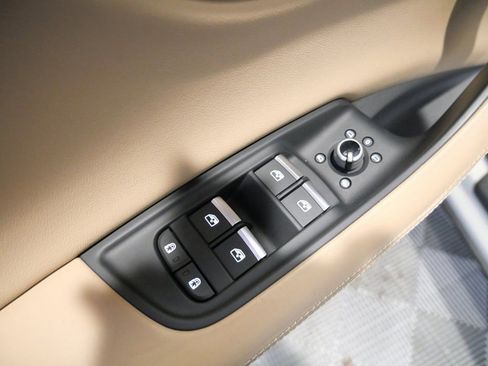 Used 2022 Audi Q7 3.0T Premium Plus image 18