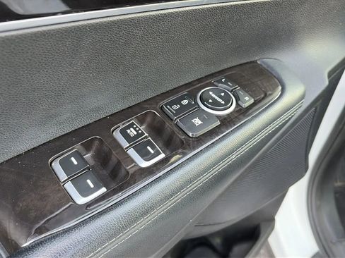 Used 2017 Kia Sorento FWD w/ LX Convenience Package image 11