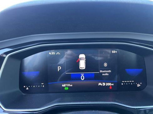 Used 2024 Volkswagen Jetta SE image 19