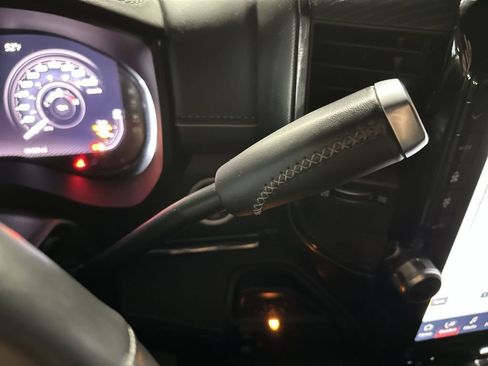 Used 2024 RAM 2500 Limited image 20