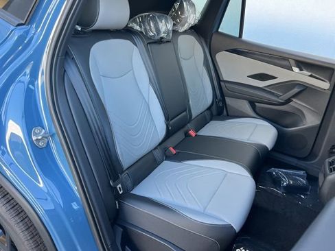 New 2026 Volkswagen Tiguan SE R-Line FWD image 28