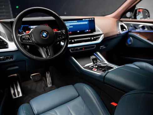 Used 2023 BMW XM AWD/4WD image 2