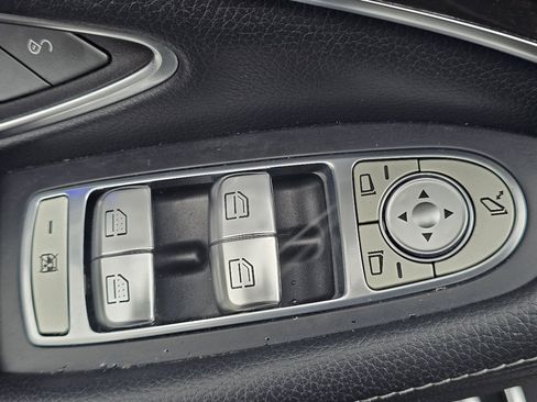 Used 2015 Mercedes-Benz S 550 4dr Sdn S 550 4MATIC w/ Sport Package image 21