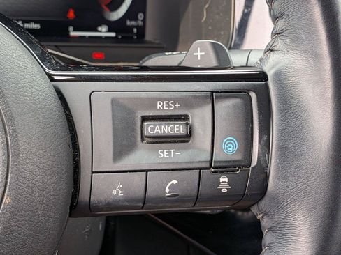 Used 2023 Nissan Pathfinder Platinum w/ Cargo Package AWD/4WD image 19
