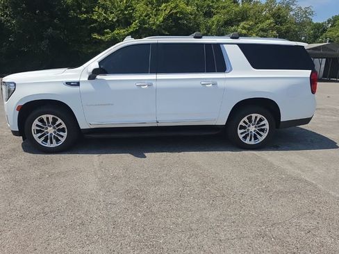 Used 2021 GMC Yukon XL SLT AWD/4WD image 13